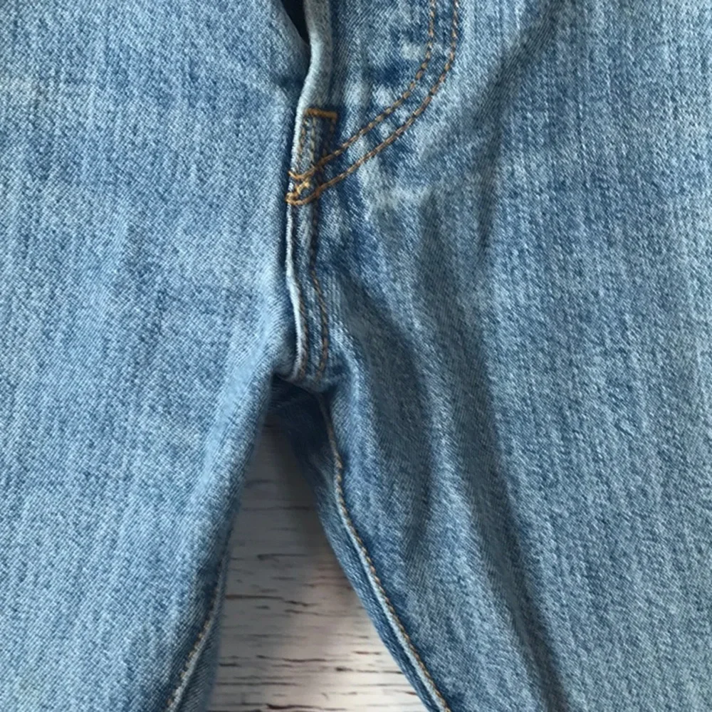 Vintage Levi’s 501 button fly jeans strait leg